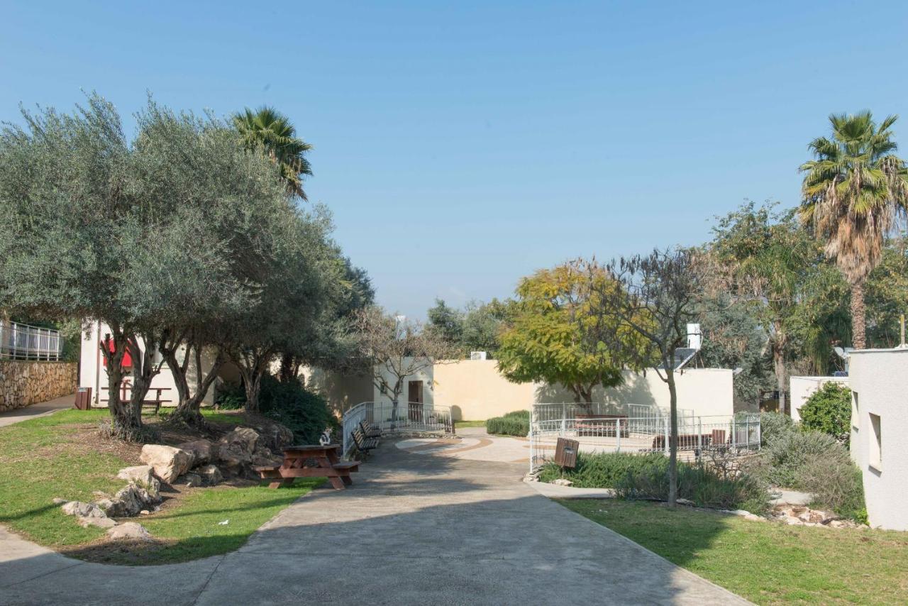 Hi - Maayan Harod Hostel Gid'ona Exterior photo